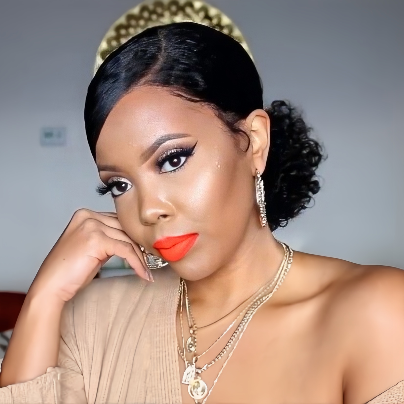 Short Curly Side Part Glueless Human Hair Lace Front Wig